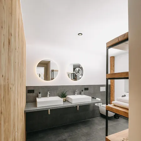 Mika Hof Exklusive In Alleinlage Mit Terrasse & Weitblick Apartamento