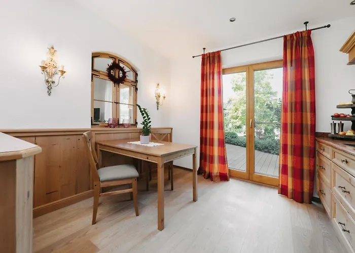 Mika Hof Exklusive Apartments In Alleinlage Mit Terrasse & Weitblick